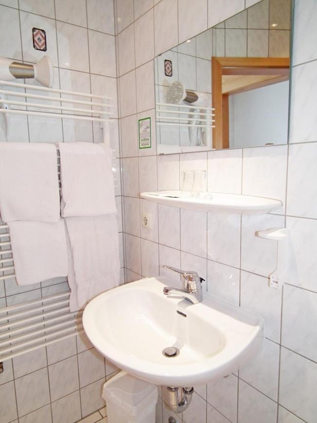 Gasthaus & Hotel Zur Linde Friedrichroda Eksteriør bilde